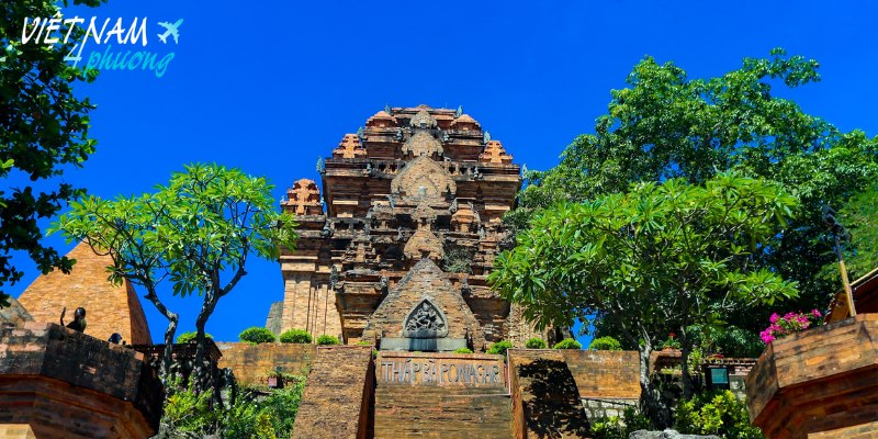 Tại sao nên tham quan Tháp Bà Ponagar