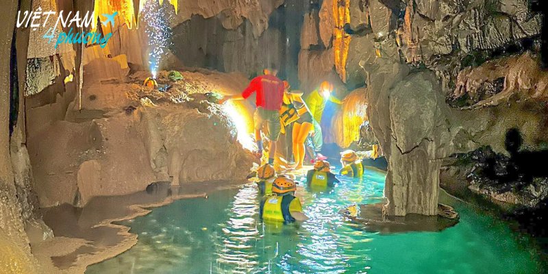 Những điều cần biết khi tham gia tour Hang Hùng Thoòng